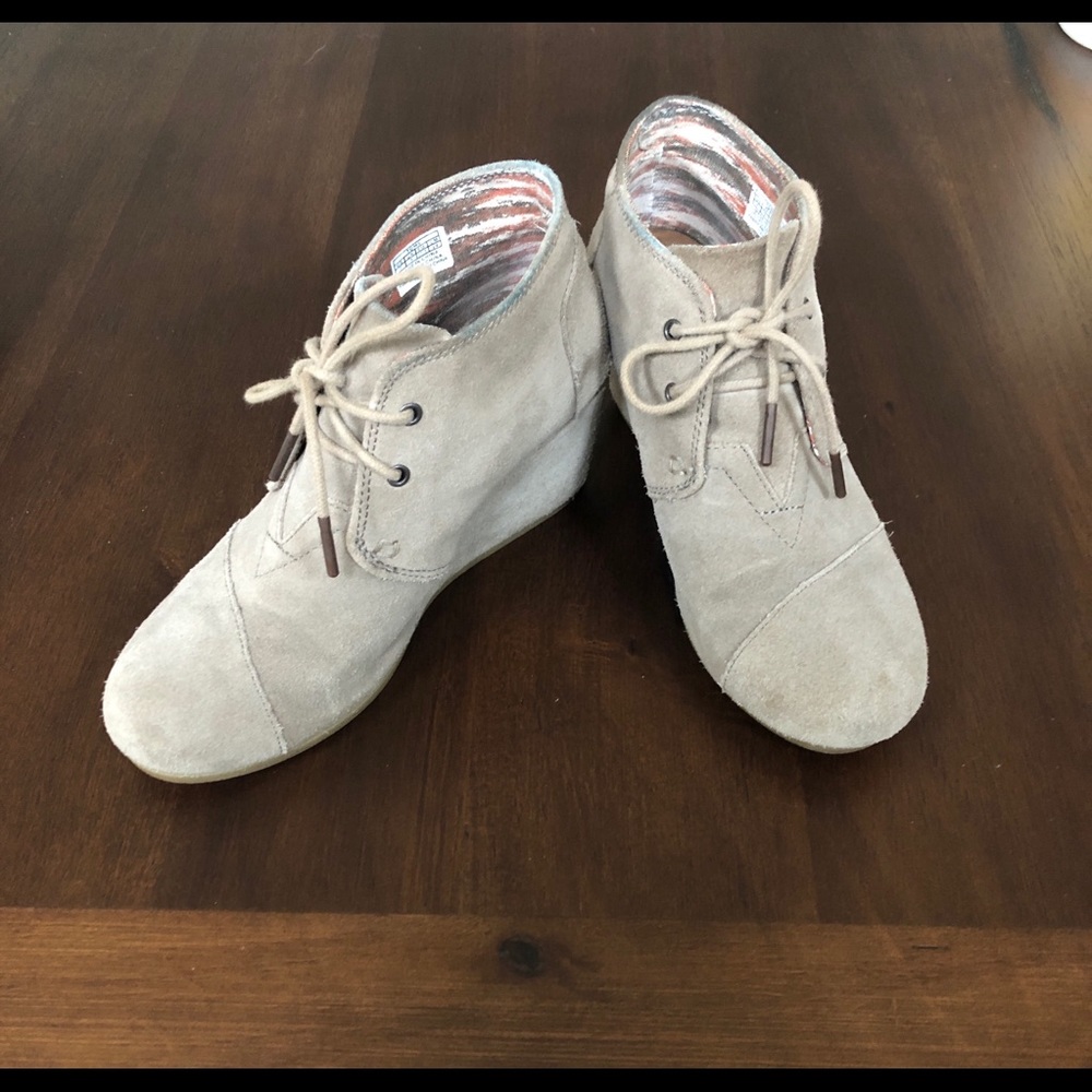 Toms Desert Suede Wedge Booties